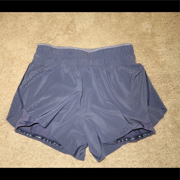 Lululemon Laser Speed Train Short *4.5" - Picture 7 of 8